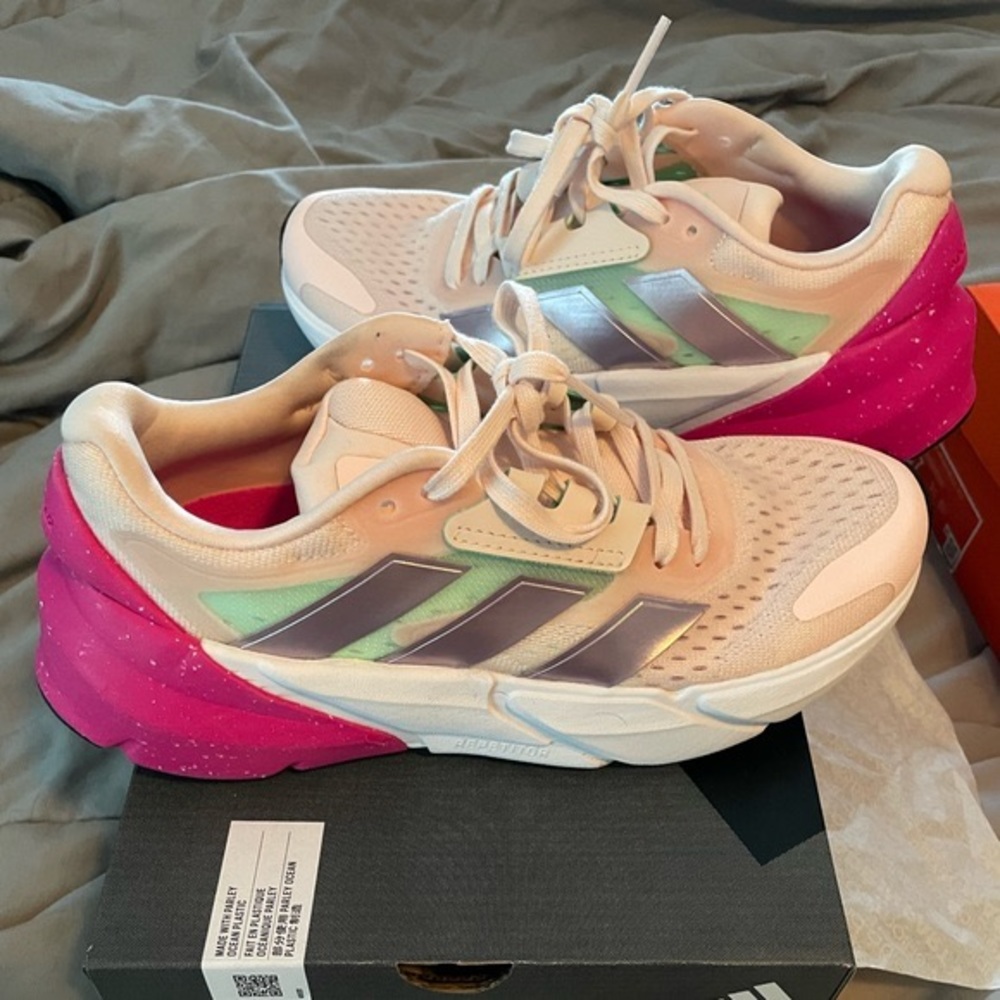 Womens Adidas running shoes size 7